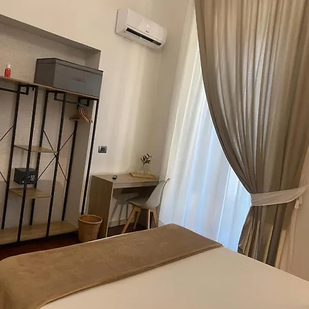 Panzió Ar Nel Cuore Di Nápoly