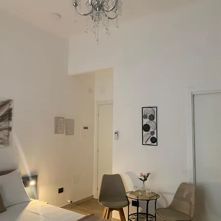 Ar Nel Cuore Di 4* Neapel