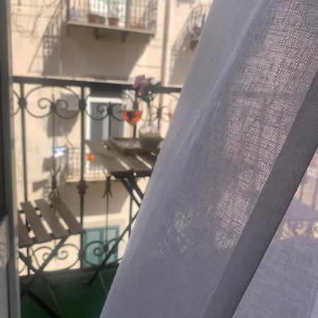 Panzió Ar Nel Cuore Di Nápoly