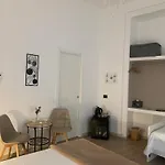 Bed & Breakfast Ar Nel Cuore Di Neapel